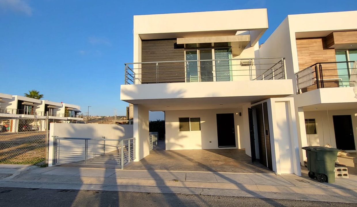 TRIADA1