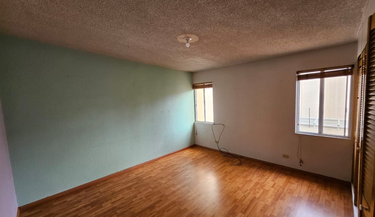 TRIADA9